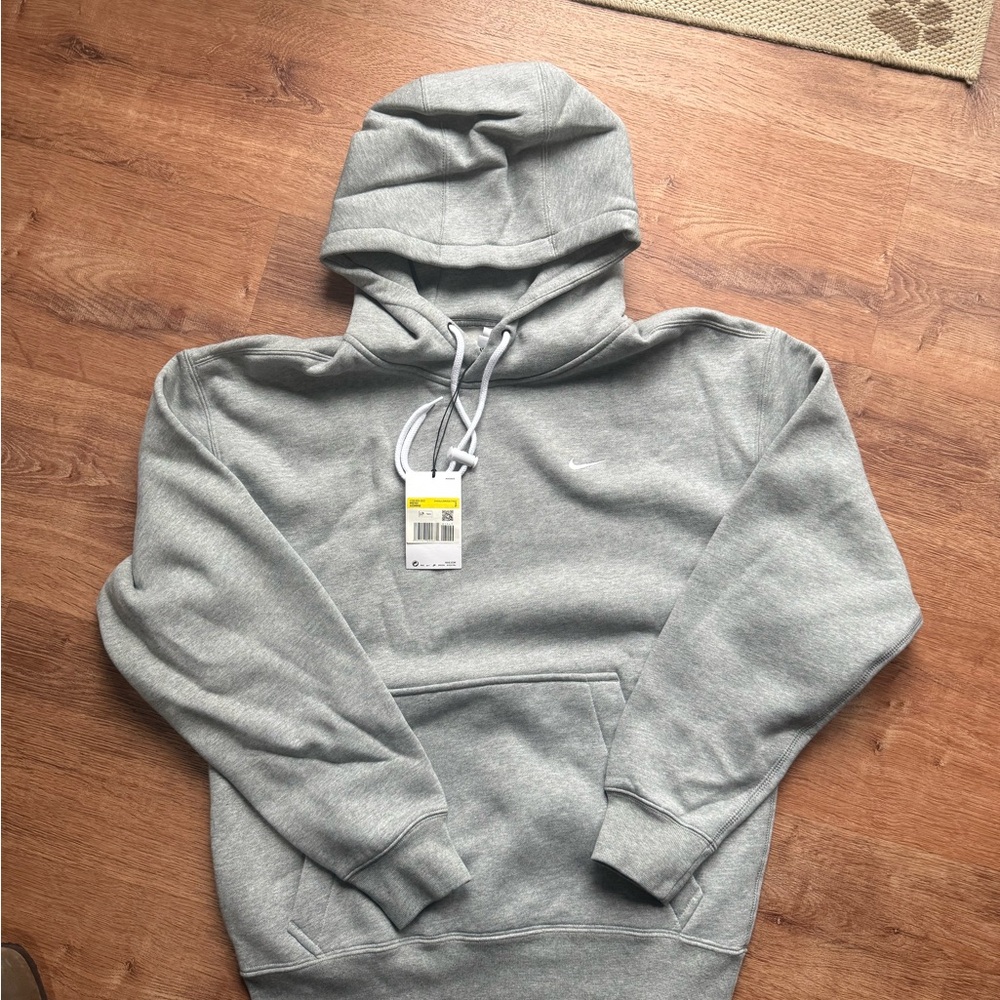 Nike Gray Pullover Hoodie with Kangaroo Pocket